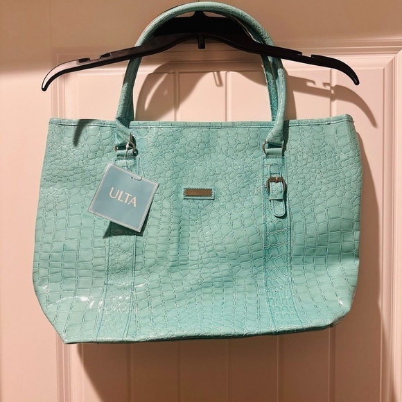 Ulta Beauty Handbags - Ulta Hampton Tote Bag Brand New‎ Beach Vacation Shopping